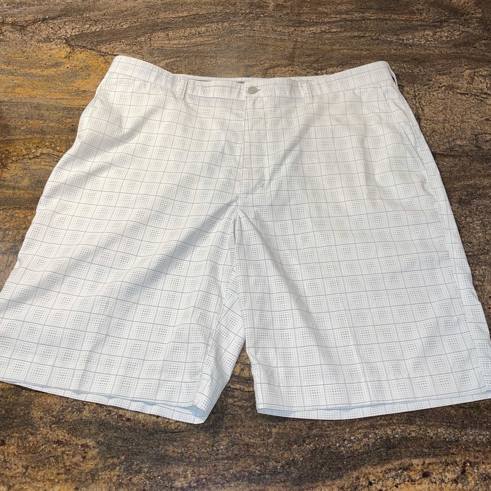 PGA Tour Men’s Shorts size 38
